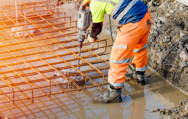 Best Concrete Sidewalk Installation  in Beverly Hills, CA